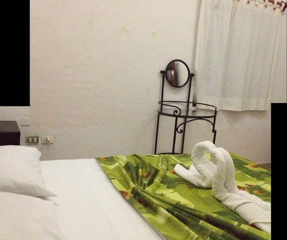 Hostal Charlys Tulum Pueblo Kamer foto