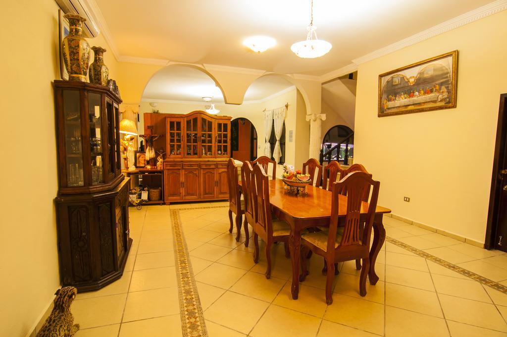 Hostal Charlys Tulum Pueblo Buitenkant foto